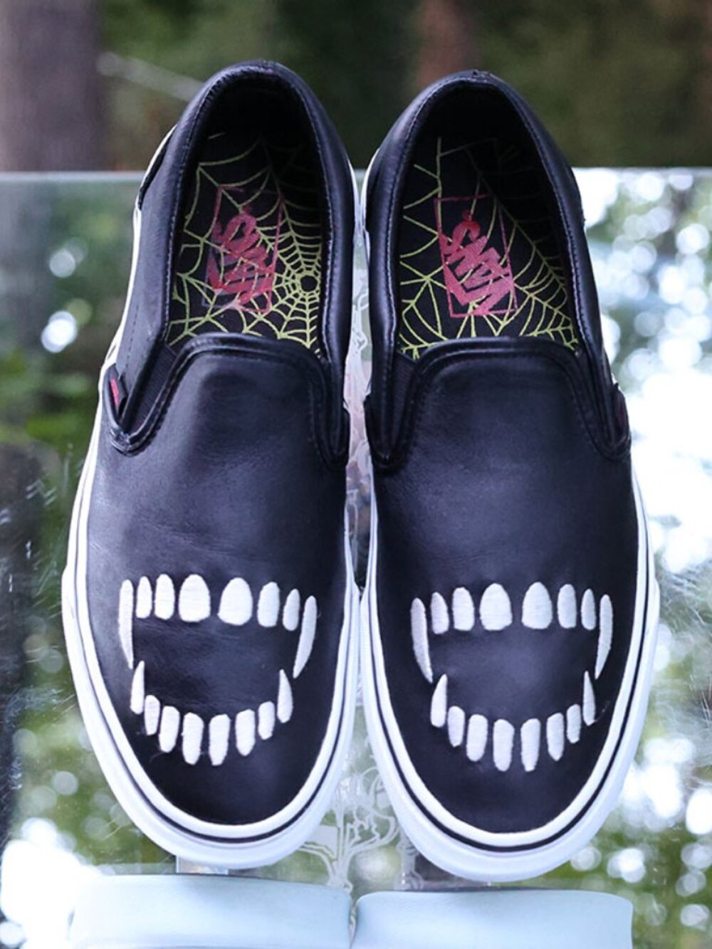 Vans Classic Slip On Fangs